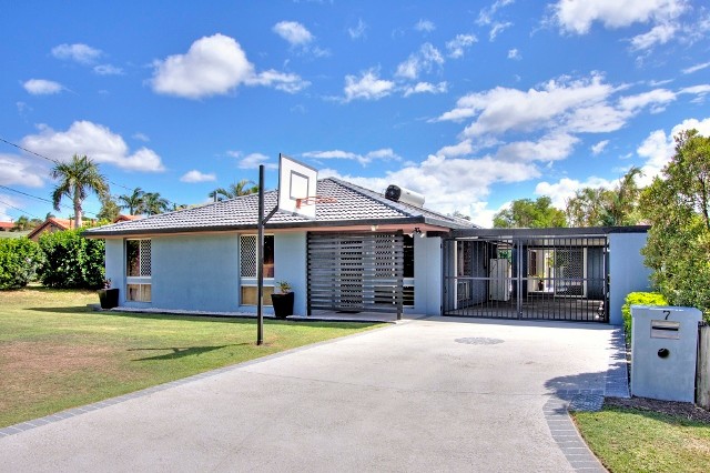 7 Adair Court, SPRINGWOOD, QLD 4127
