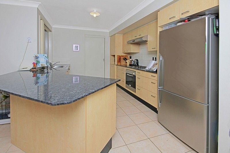 6 Dampier Place, SUNSHINE BAY, NSW 2536