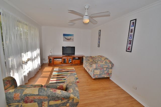 21 Cottonwood Court, LANDSBOROUGH, QLD 4550