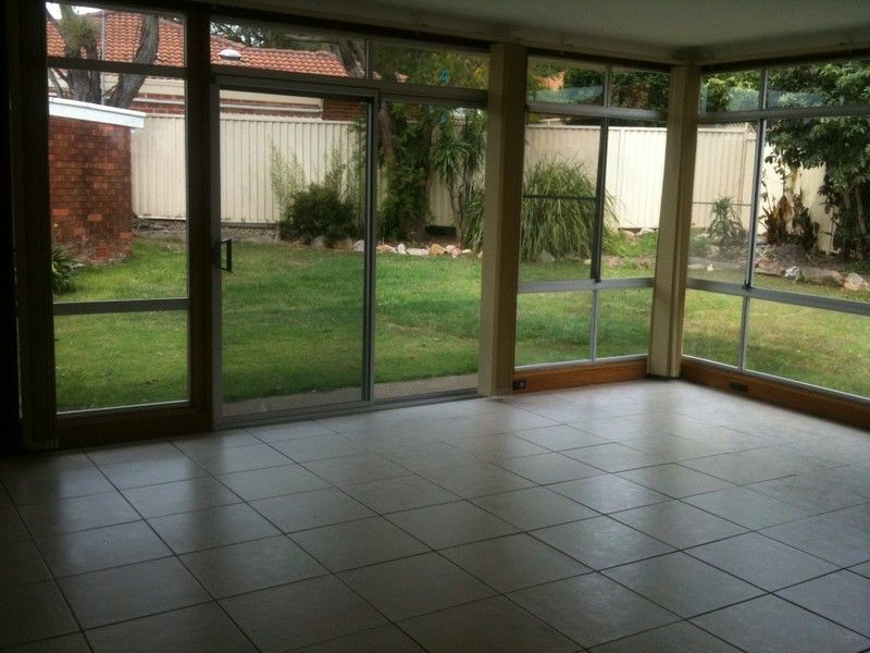 4 Robin Crescent, SOUTH HURSTVILLE, NSW 2221