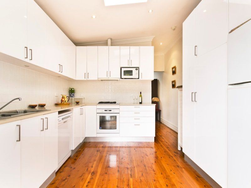 33 Knight Street, ERSKINEVILLE, NSW 2043
