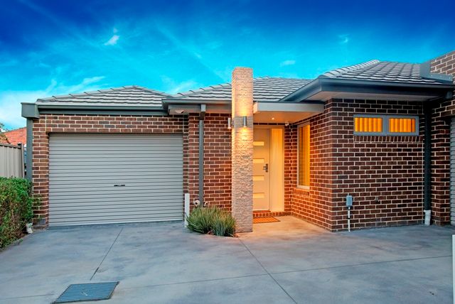 45 Steane Street, RESERVOIR VIC 3073