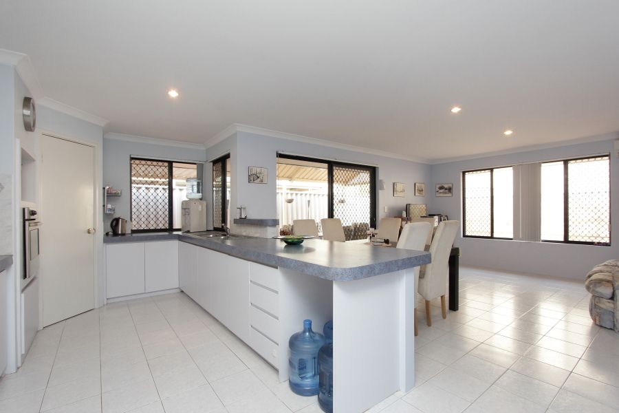 4 Corang Court, CLOVERDALE, WA 6105