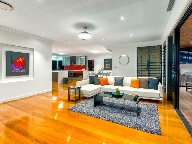19 Ryan Avenue, BALMORAL, QLD 4171