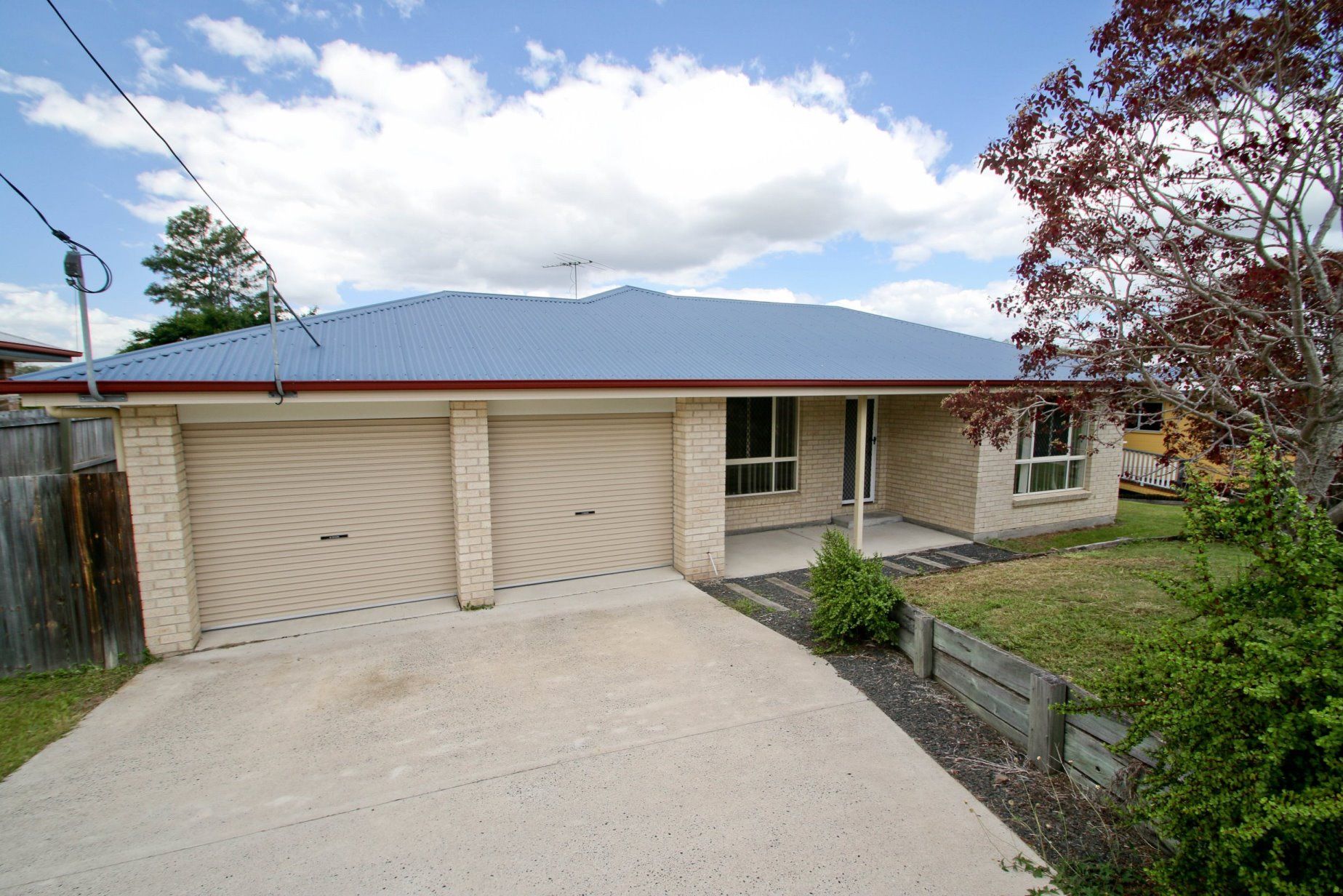 30 Skinner Crescent, SILKSTONE QLD 4304