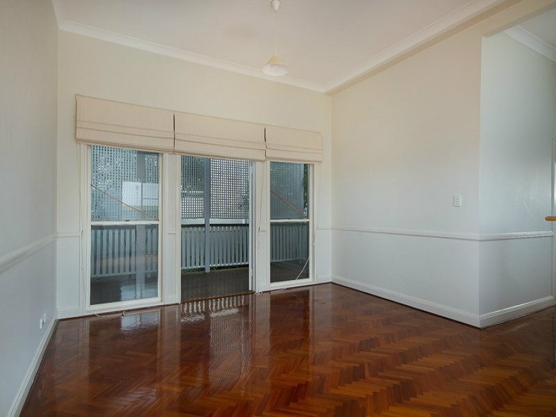 8/17 Arthur Terrace, RED HILL, QLD 4059