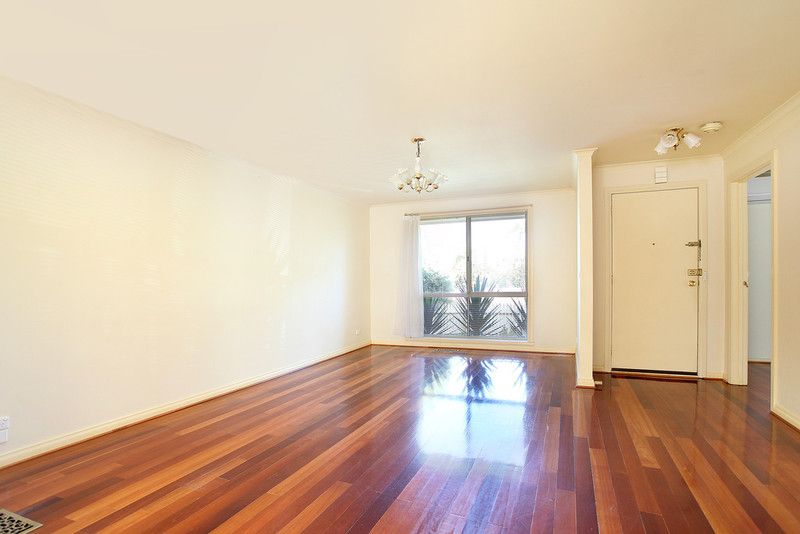 2/36 Simmonds Street, HUGHESDALE, VIC 3166