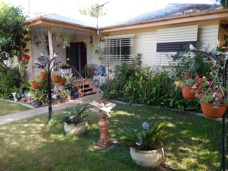 23 Russell Street, SILKSTONE, QLD 4304