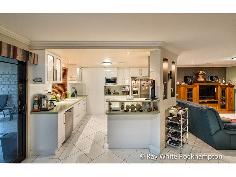 25 Cypress Avenue, NORMAN GARDENS, QLD 4701