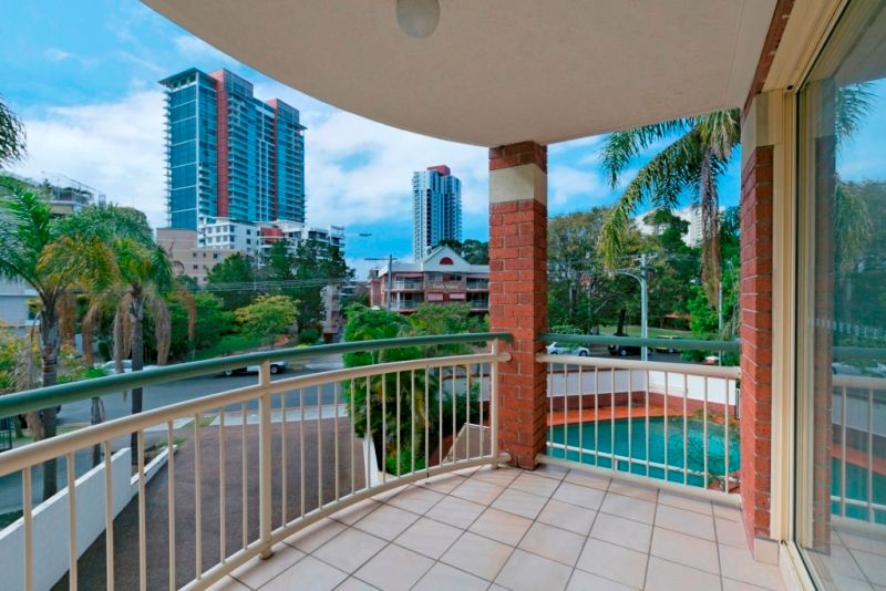 5/66 Bauer Street, SOUTHPORT, QLD 4215