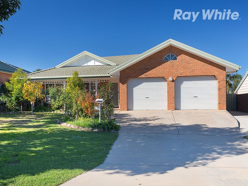 13 Berberick Court, THURGOONA NSW 2640