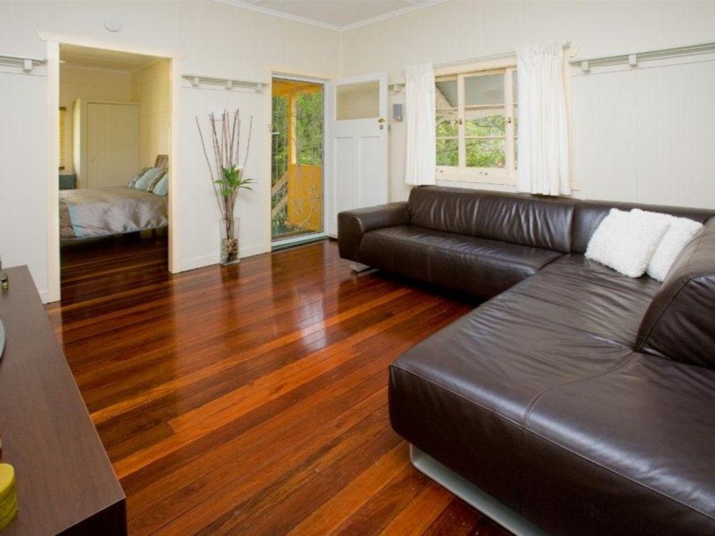 43 Boronia Avenue, HOLLAND PARK WEST, QLD 4121