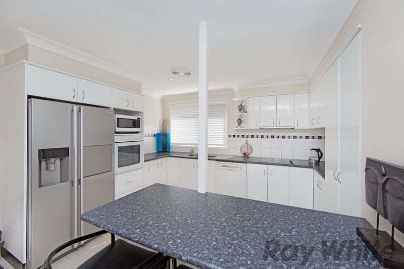 27 Hughes Avenue, KANWAL, NSW 2259