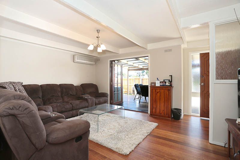 8 Ashton Road, FERNTREE GULLY, VIC 3156