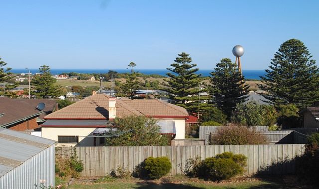 33 Eddington Street, WARRNAMBOOL, VIC 3280