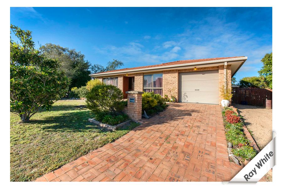 8 Birch Way, JERRABOMBERRA NSW 2619