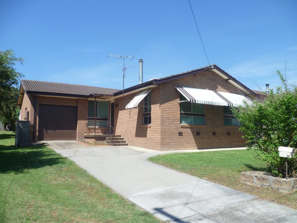 37 Fisher Road, TAMWORTH NSW 2340