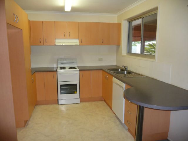 9 Ilaroo Street, WARANA, QLD 4575