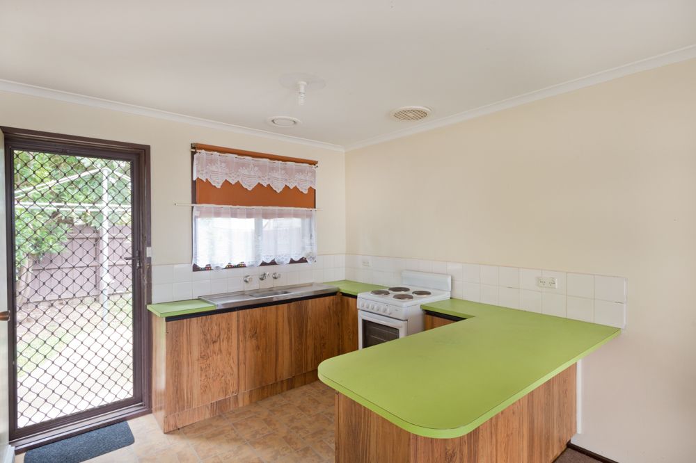 4-39 Staughton Street, MELTON SOUTH, VIC 3338