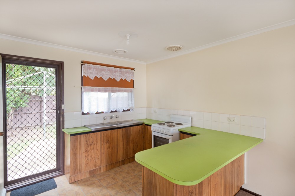 4-39 Staughton Street, MELTON SOUTH, VIC 3338