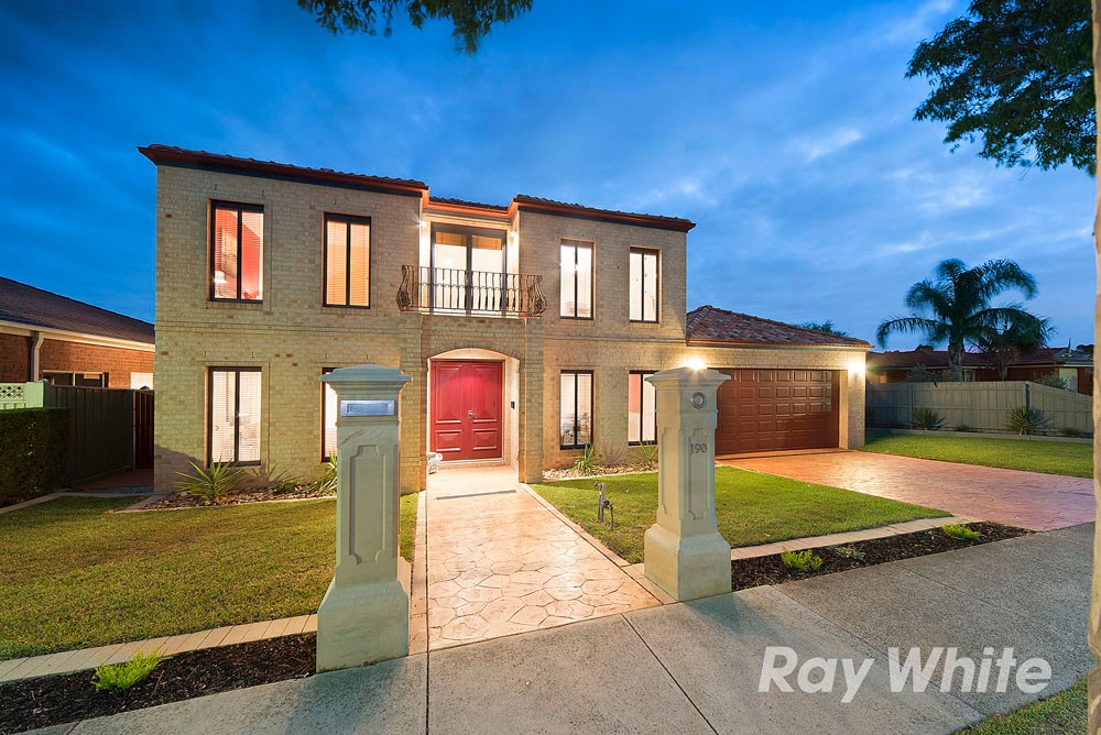 190 Karoo Road, ROWVILLE, VIC 3178