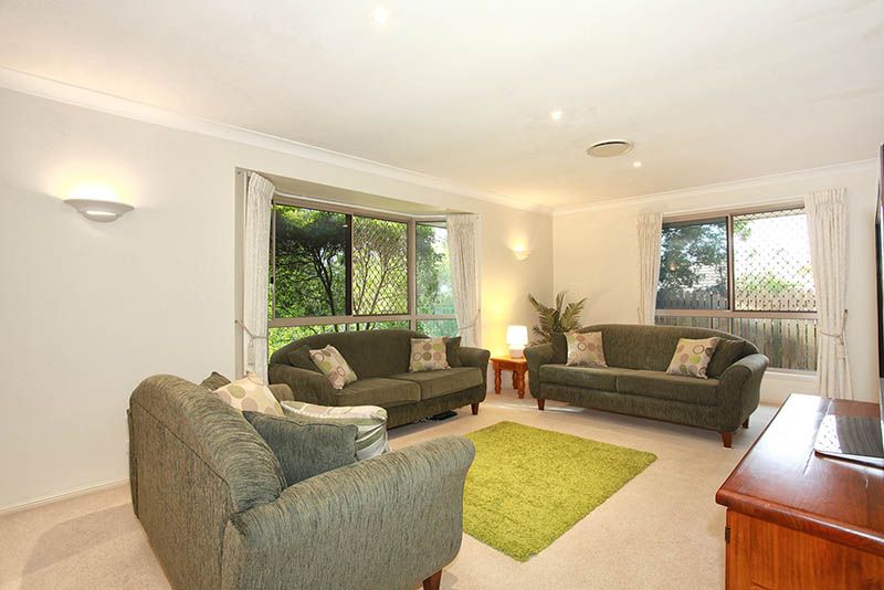 6 Sandalwood Street, SINNAMON PARK, QLD 4073