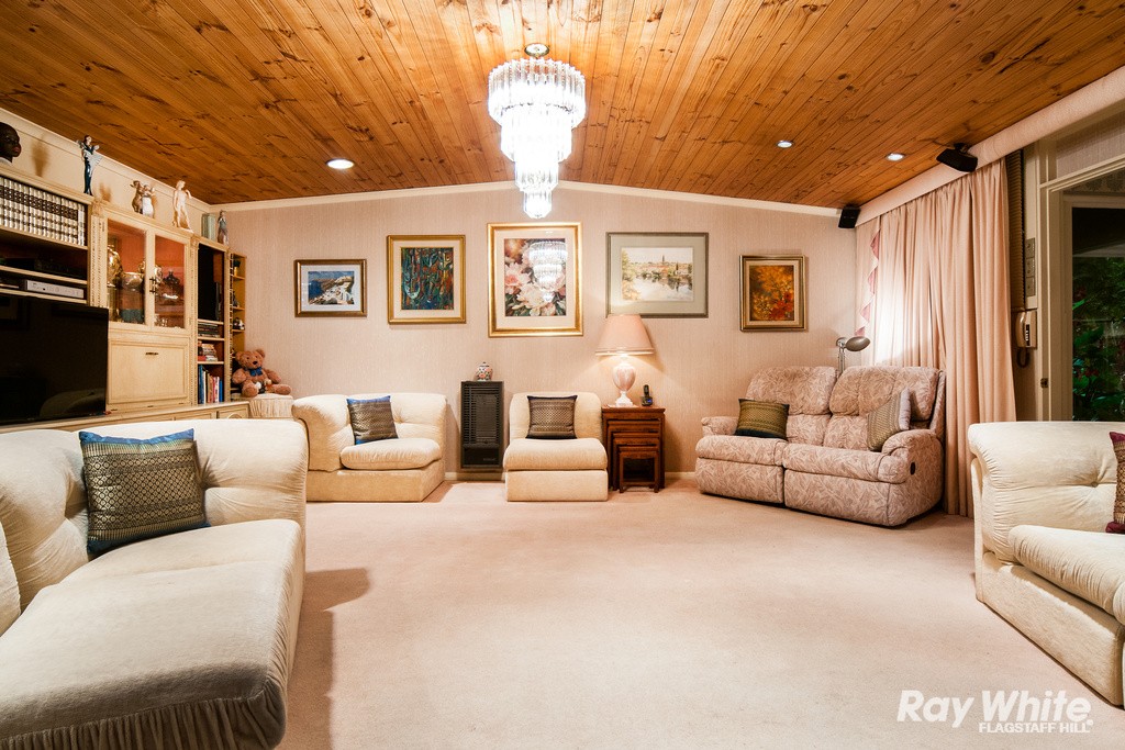 5 Ernest Crescent, HAPPY VALLEY, SA 5159
