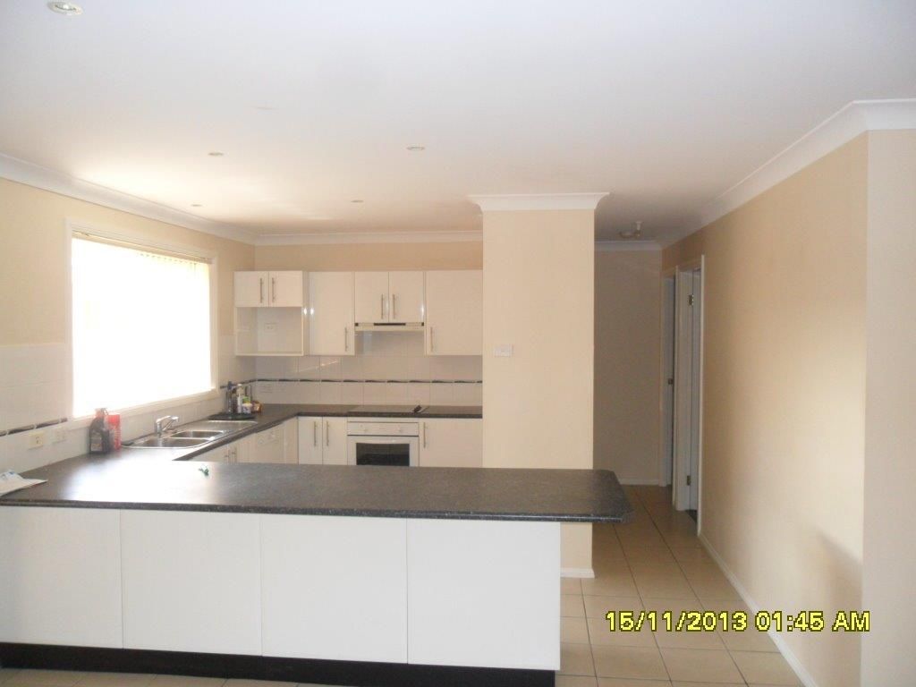 2/24 Strutt Crescent, METFORD, NSW 2323