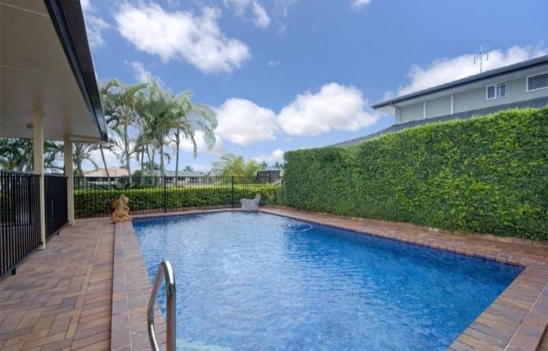37 Limetree Parade, RUNAWAY BAY, QLD 4216