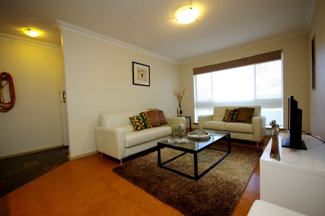 7 Hadleigh Way, GIRRAWHEEN, WA 6064