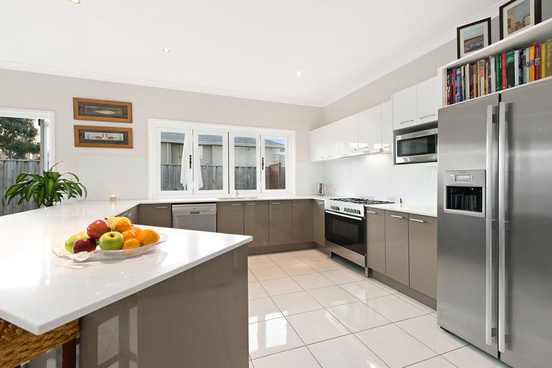 12 Black Swan Lane, WATERWAYS, VIC 3195