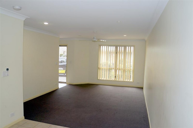 2/7 Central Lane, GLADSTONE CENTRAL, QLD 4680