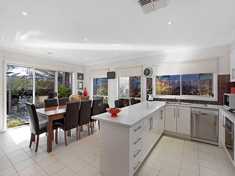 13 Beechwood Court, MERNDA, VIC 3754
