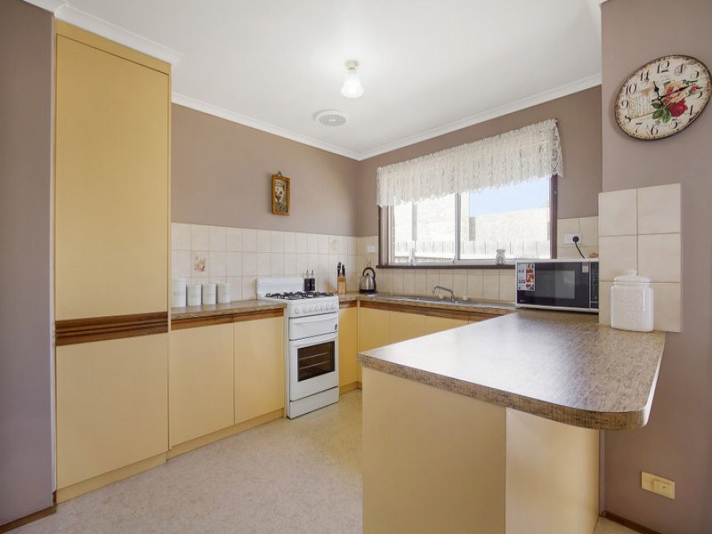2/43 Heyington Circle, NARRE WARREN, VIC 3805