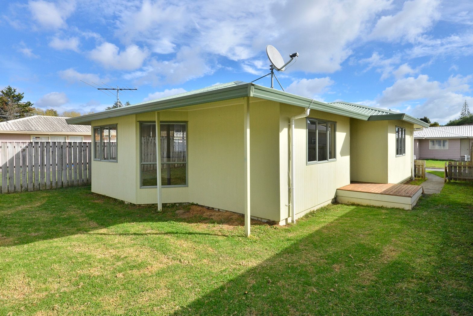 12 Josie Lane, MANUREWA, Manukau City