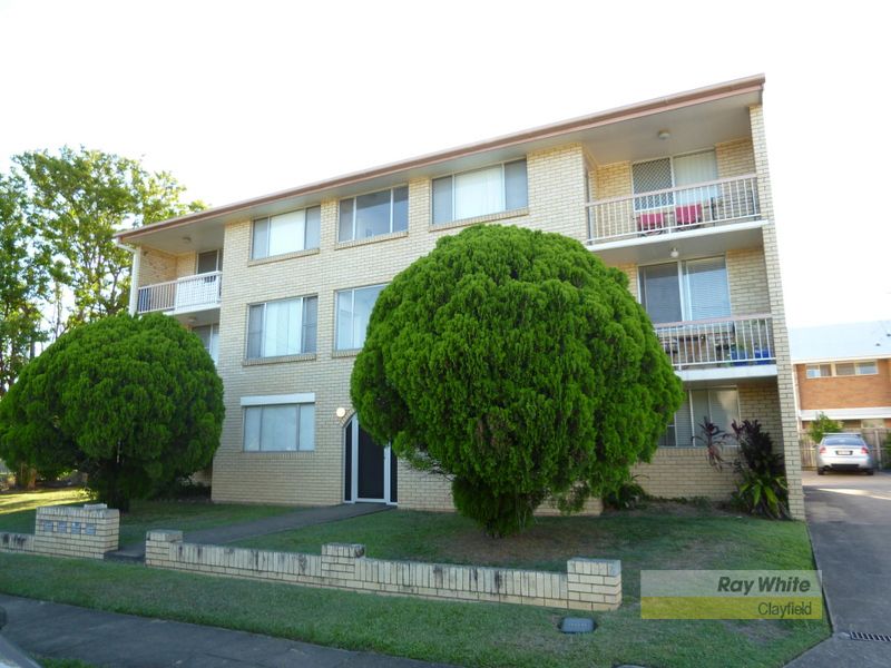 2 Franz Road, CLAYFIELD QLD 4011
