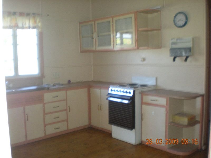 77 Stafford Street, BOOVAL, QLD 4304