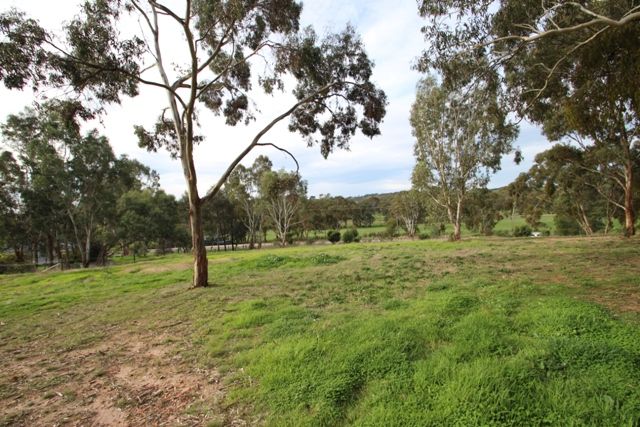 Lots 16 and 17 Main North Road, SEVENHILL, SA 5453