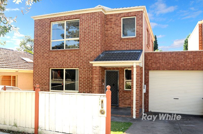 1/1 Garrisson Grove, WANTIRNA, VIC 3152