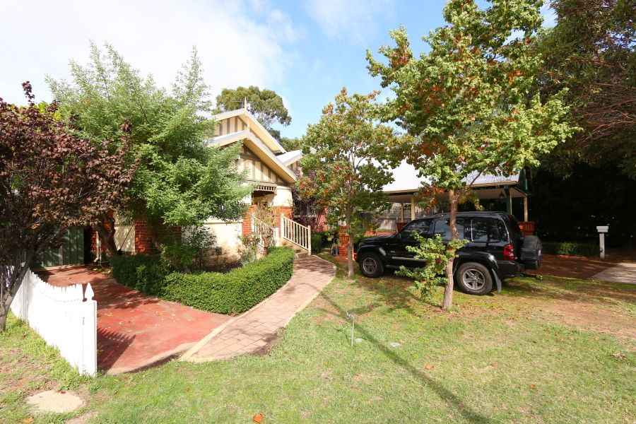 15 Salisbury Road, RIVERVALE, WA 6103