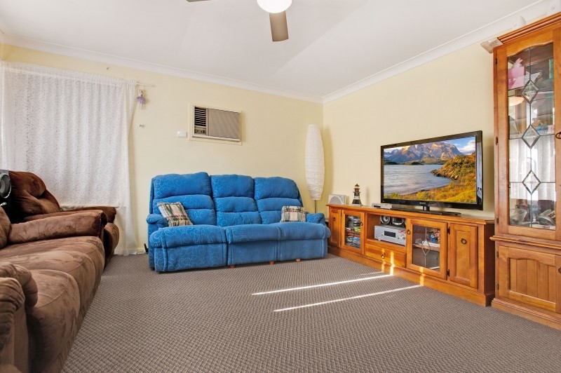 1 Tripp Close, THORNTON, NSW 2322