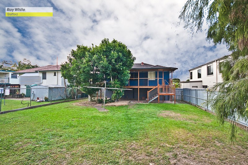 49 Watcombe Street, WAVELL HEIGHTS, QLD 4012