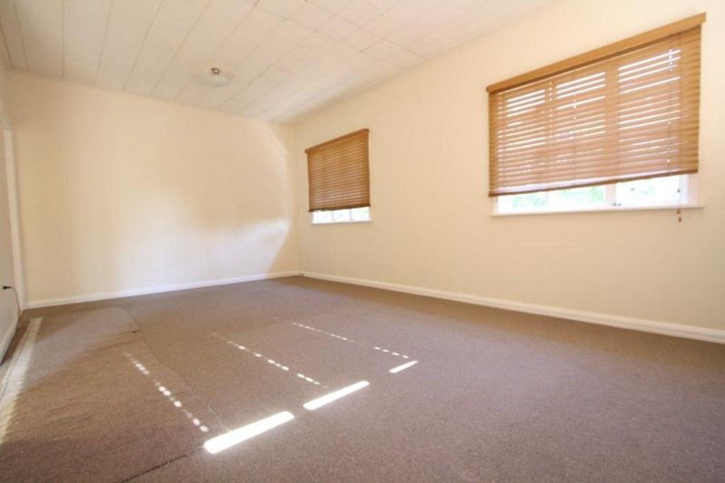 42 Palm Avenue, HOLLAND PARK WEST, QLD 4121