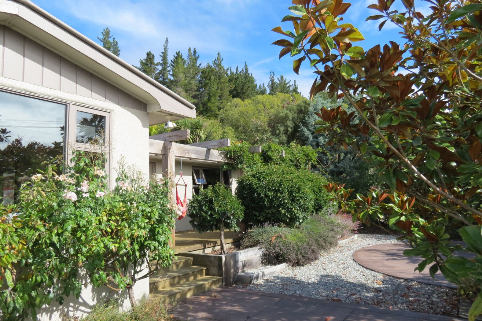 16 Reid Avenue, LUGGATE, Queenstown Lakes District