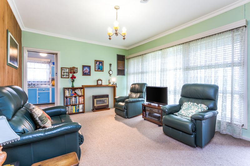 25 Bristol Crescent, TAPEROO, SA 5017