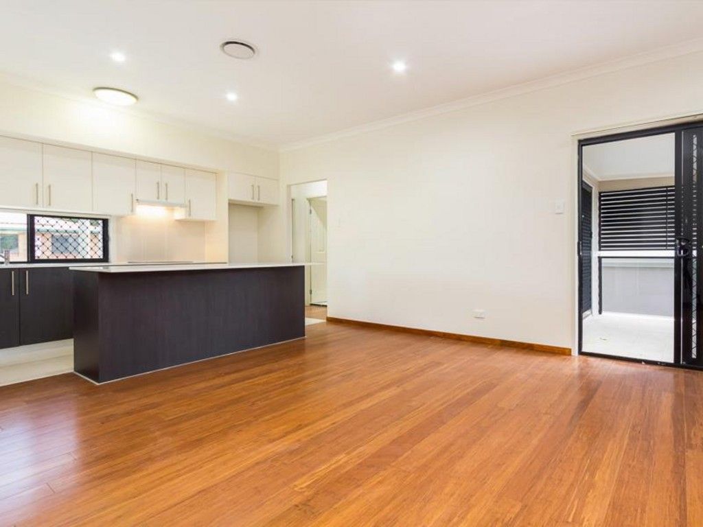 45 Latimer Street, GREENSLOPES, QLD 4120