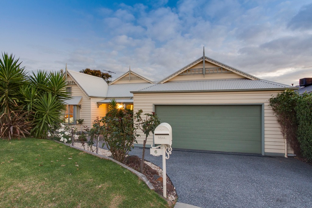 6 Brokenwood Court, LANGWARRIN, VIC 3910