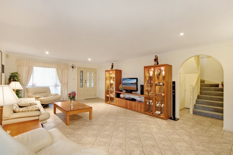 1/40 Edinburgh Circuit, CECIL HILLS, NSW 2171