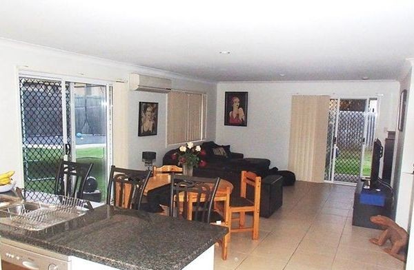 32 Wattle Crescent, RACEVIEW, QLD 4305