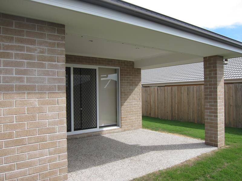 17 Waterhouse Drive, WILLOW VALE, QLD 4209